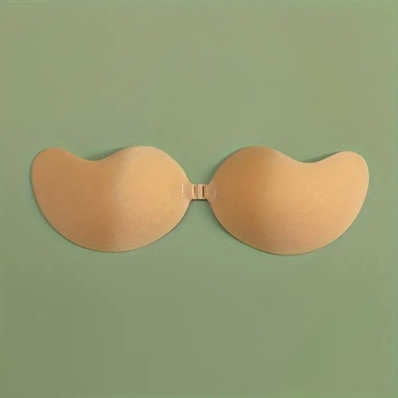 Pair of Invisible Strapless Bras , Self-Adhesive Backless Reusable Push-up Bras - Picture 10 of 10